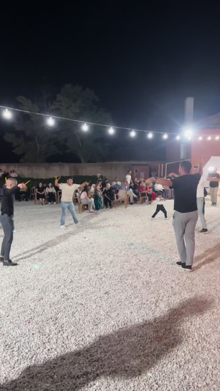 @Güray Baharlı