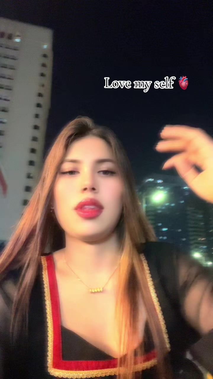 @Yôǔř Qúèëñ👸