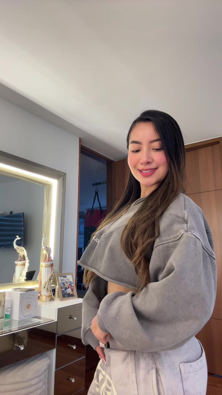 @Valentina