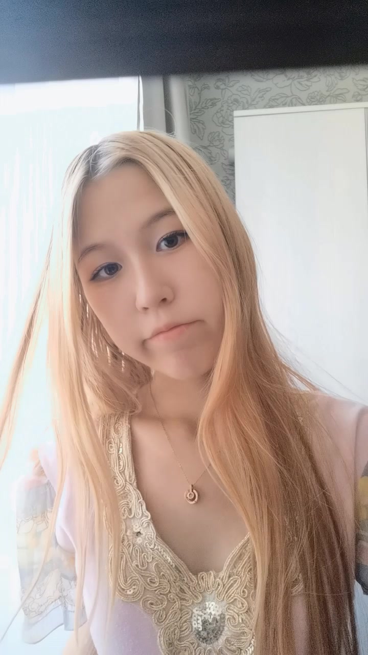 @⋆˚✿˖