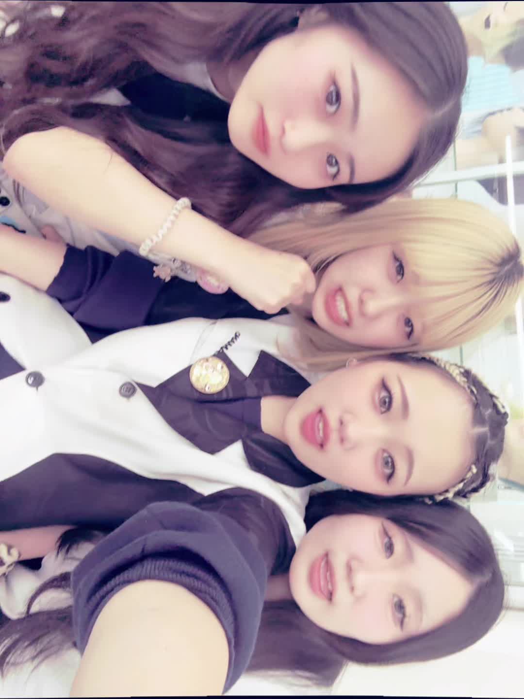 @せな