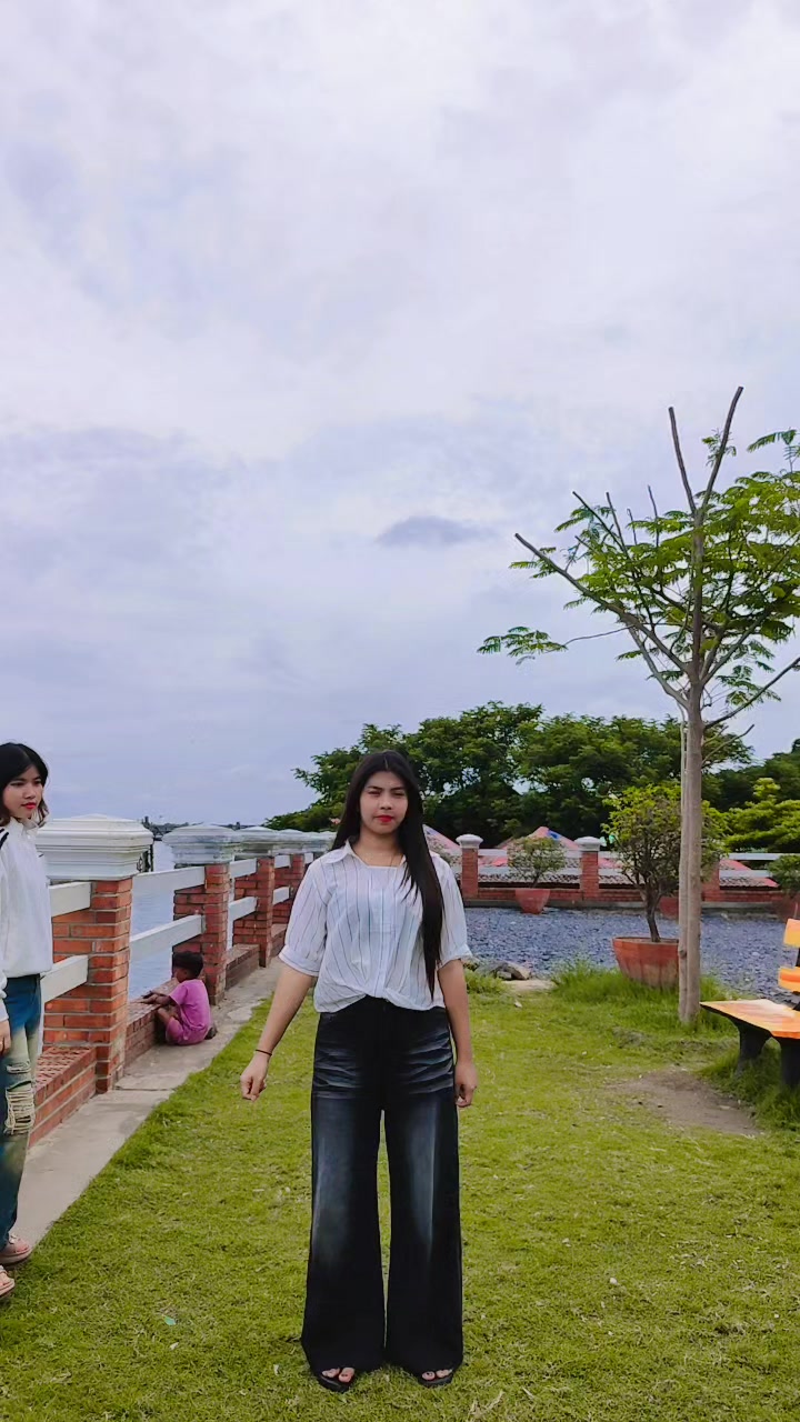 @Phoo Phoo