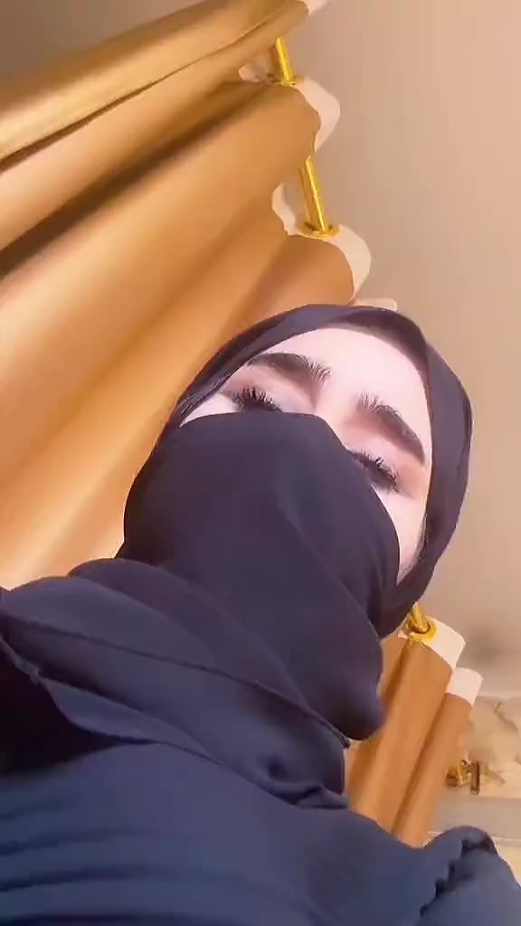 @زهورعطشانة