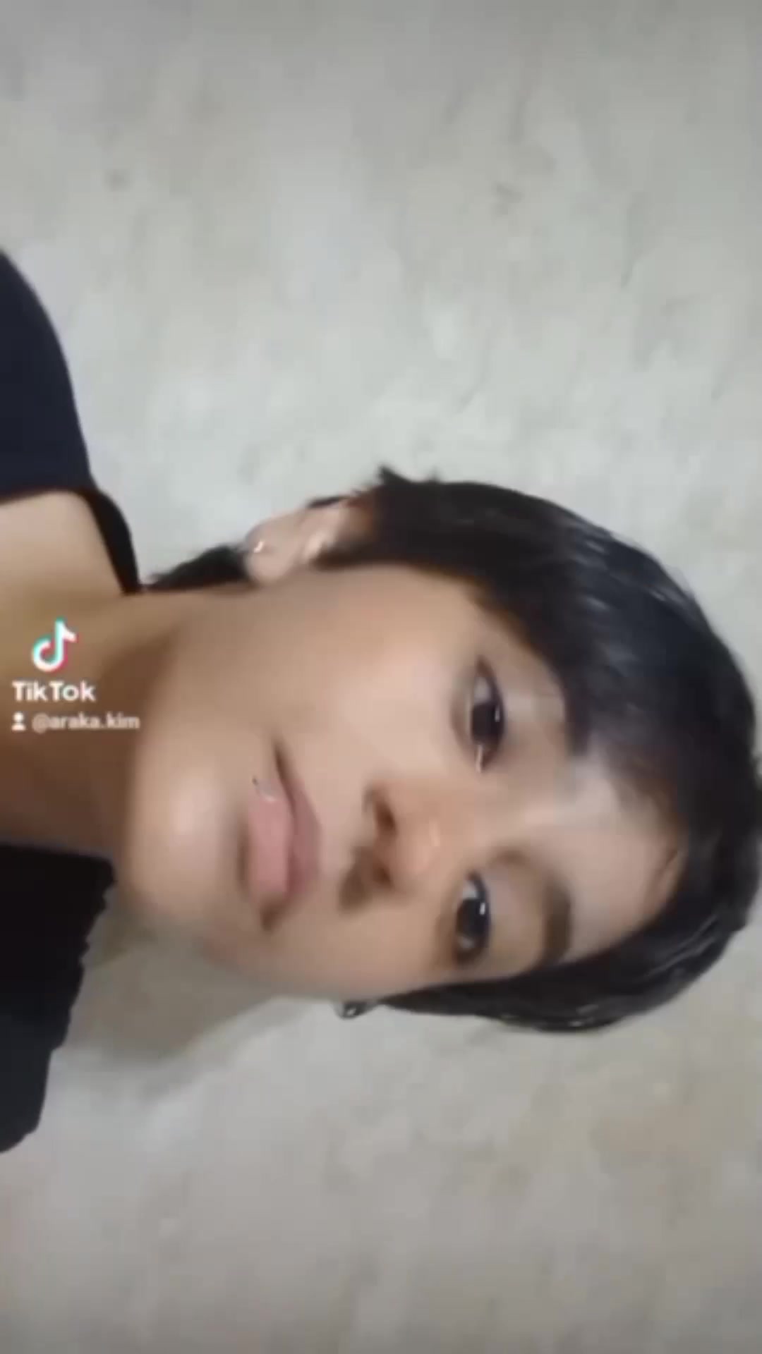 @Akxxi