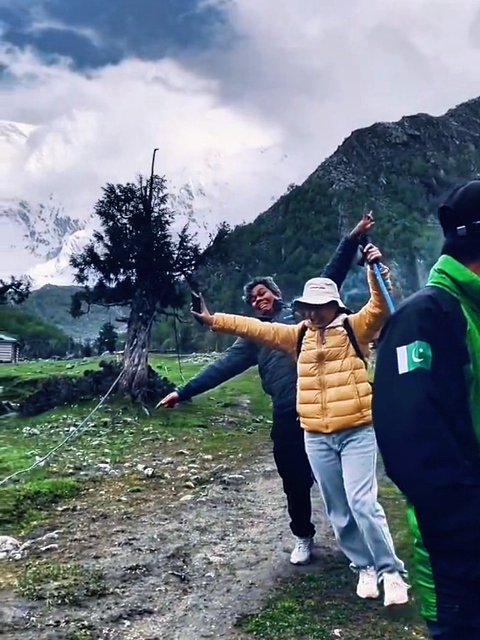 @Travel With ZAQIB 🇵🇰