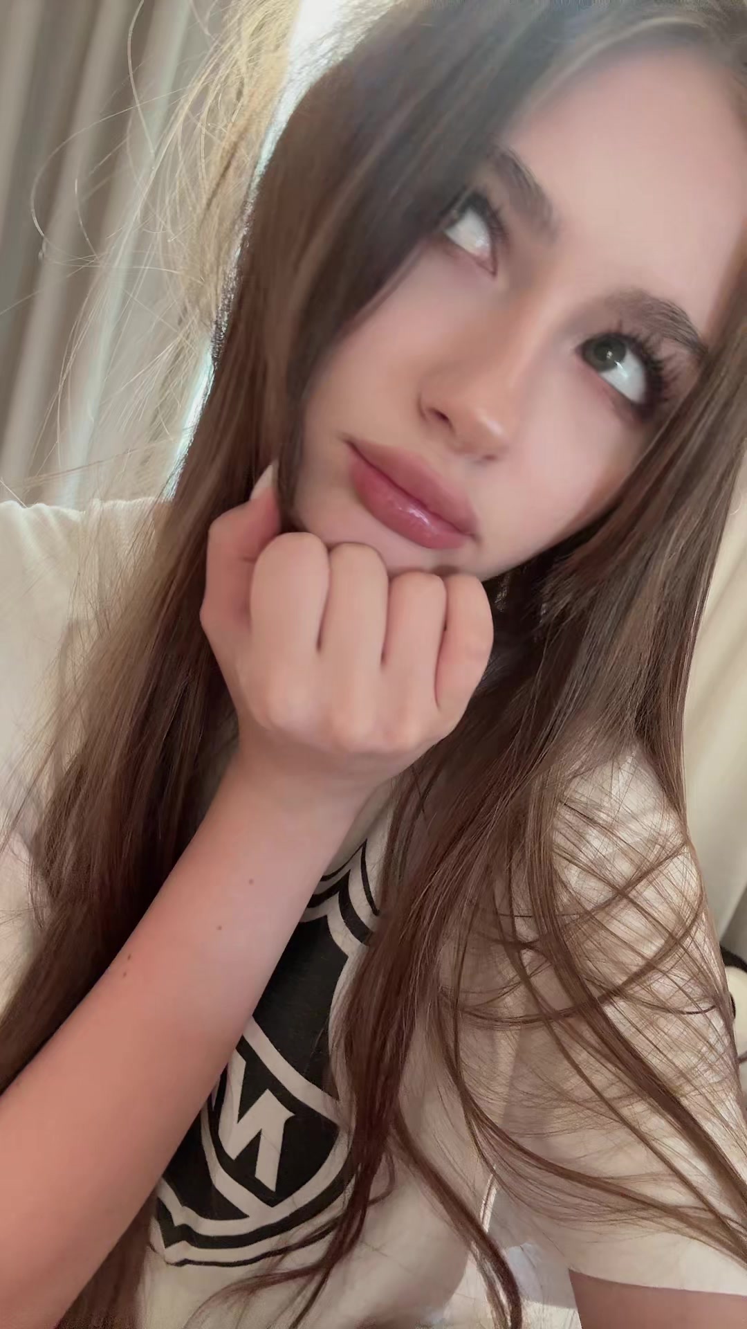 @demova_s