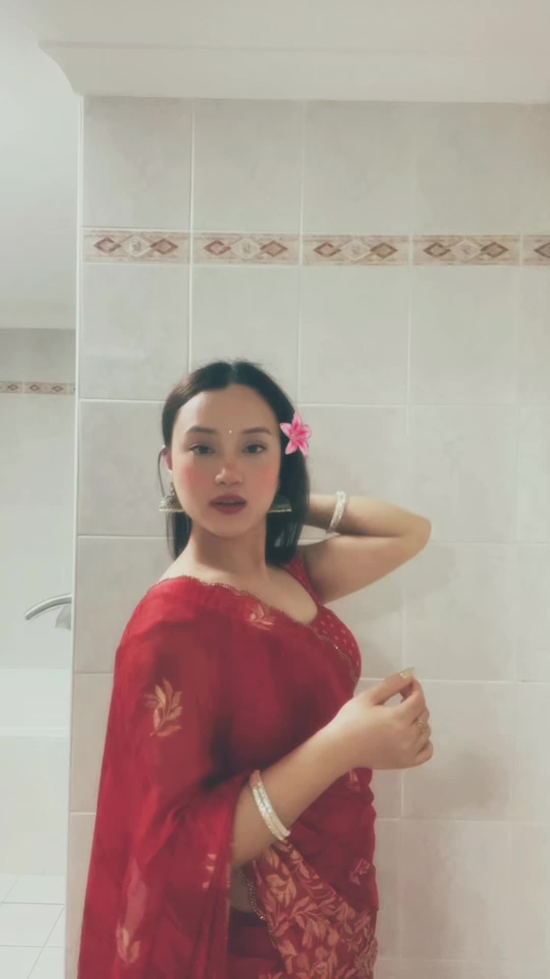 @Larishna Lama