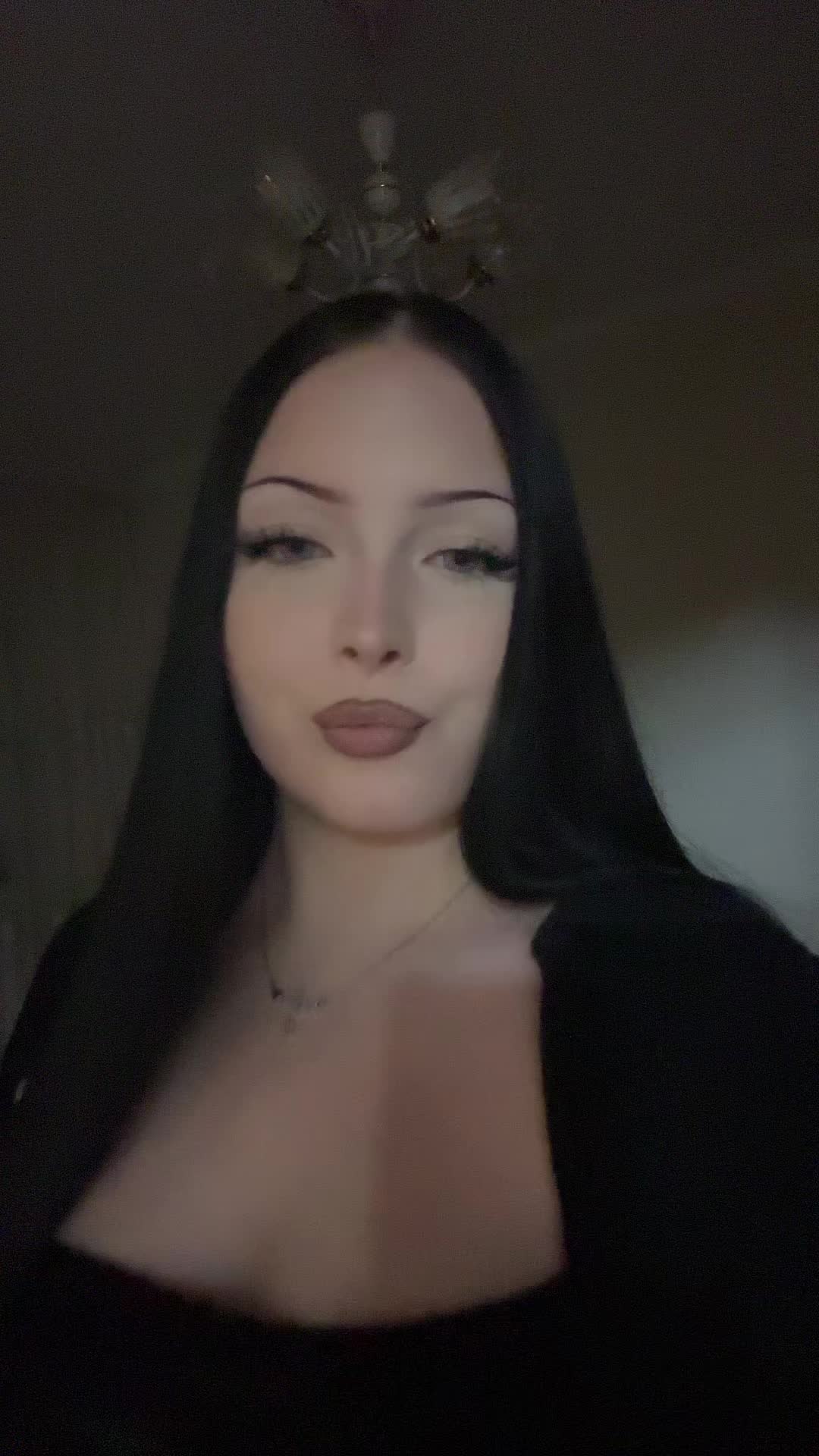 @𝒮ℴ𝒻𝒾𝒶