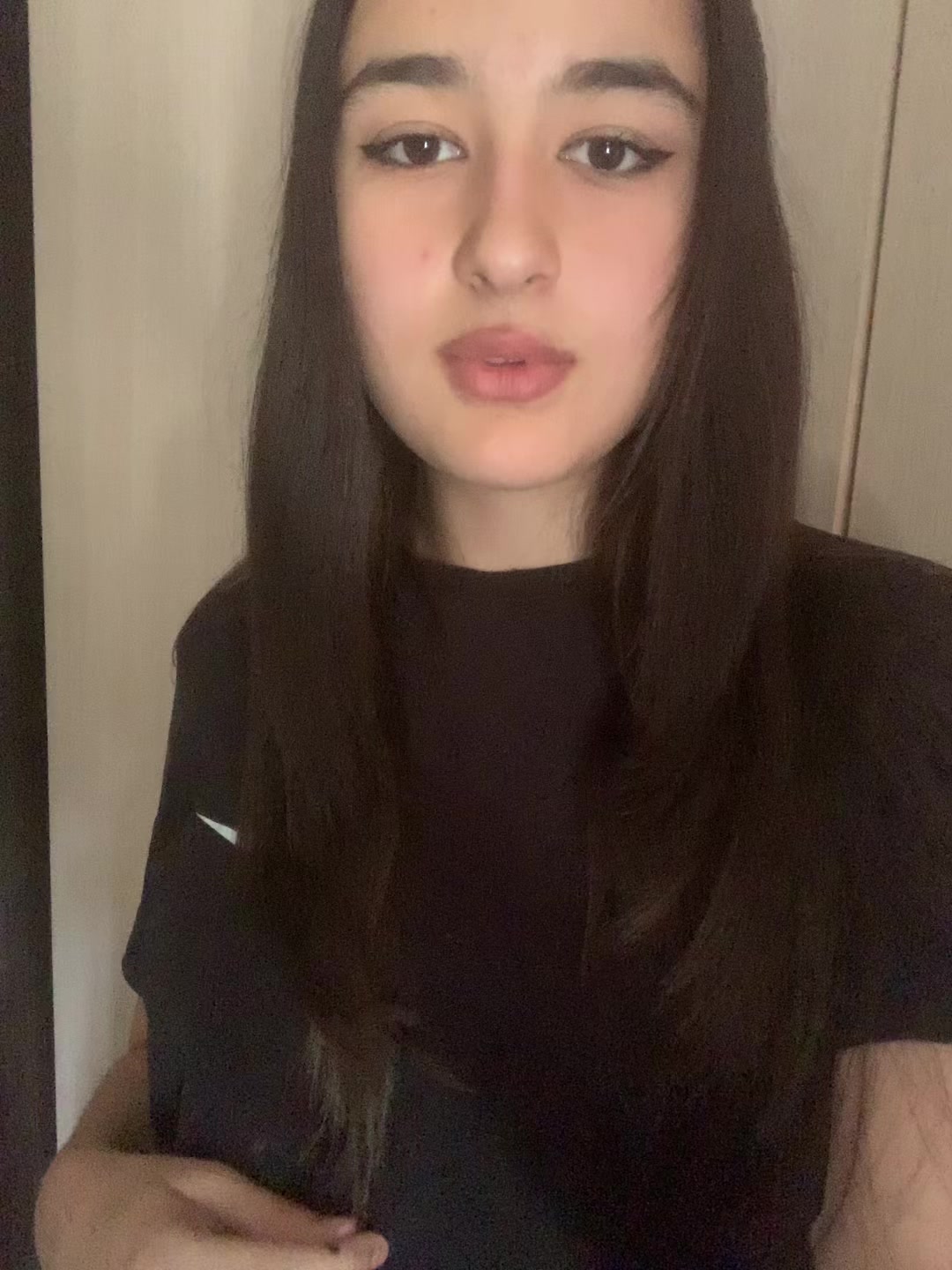 @djama589