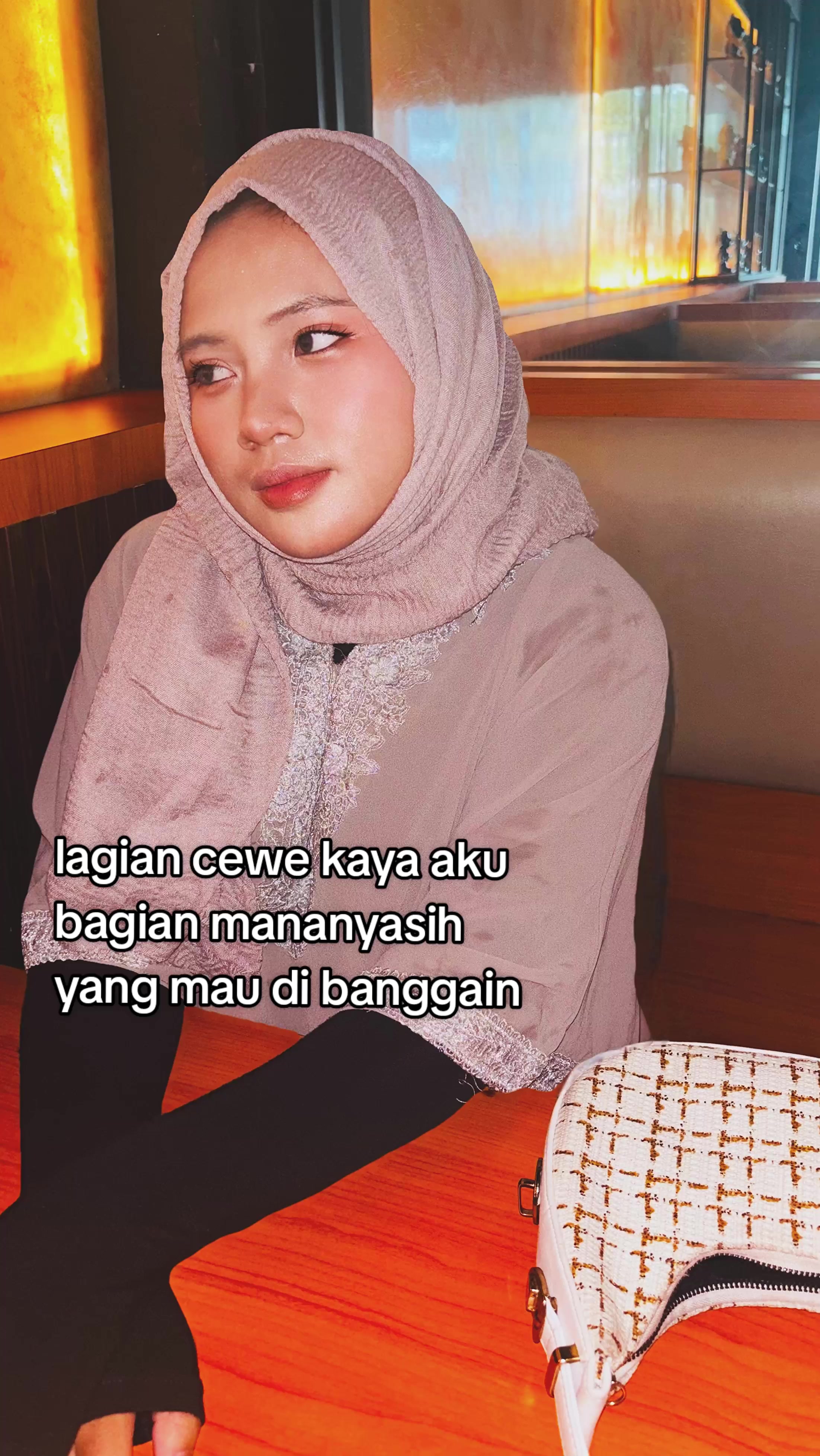 @ayri