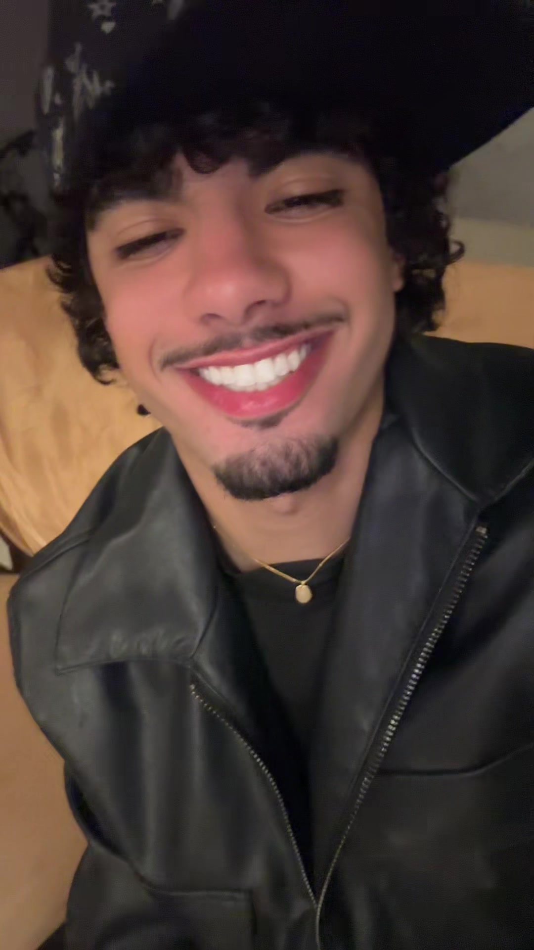 @Simoooox