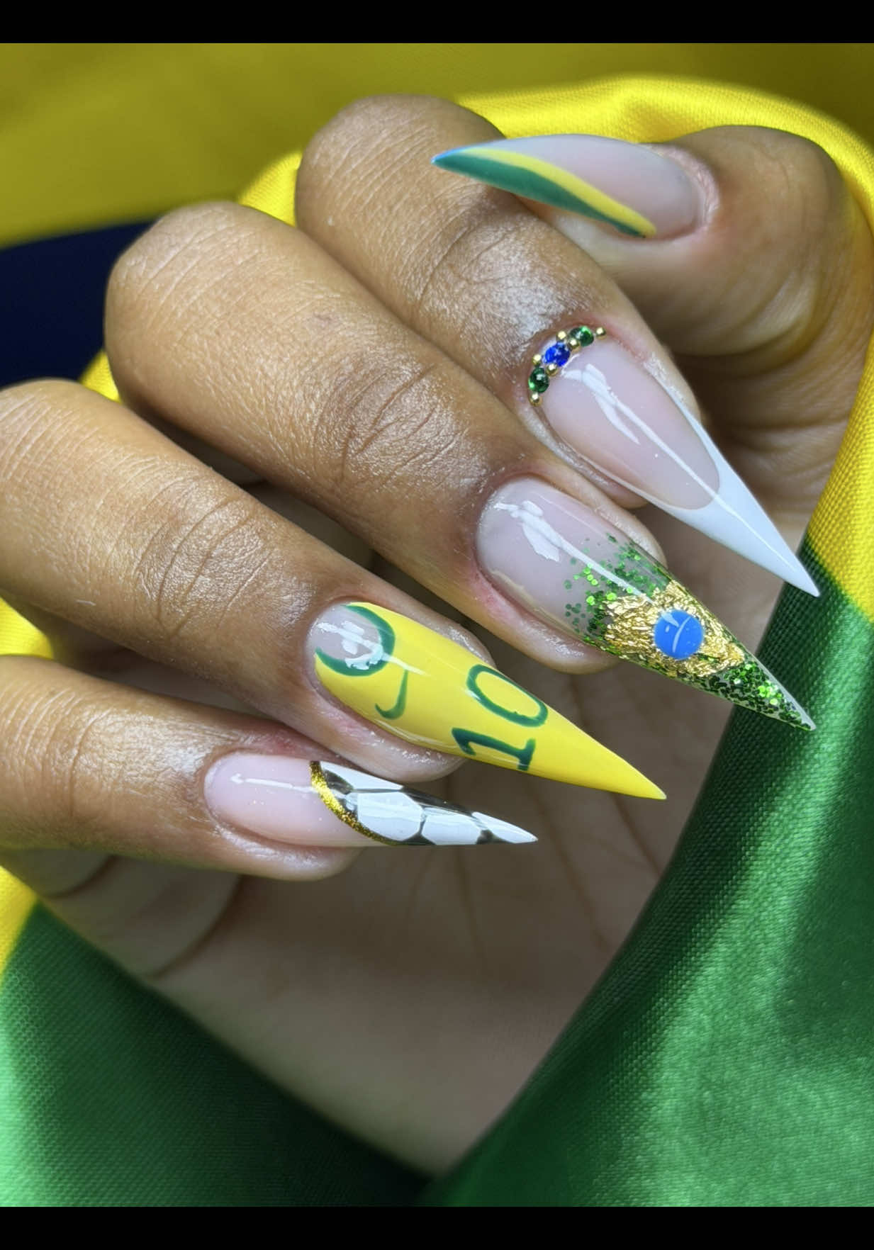 @marginails_