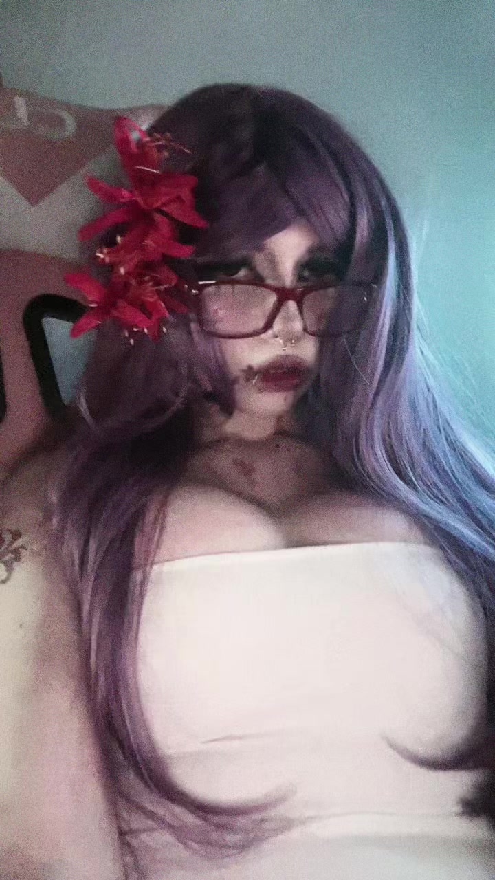 @☣︎