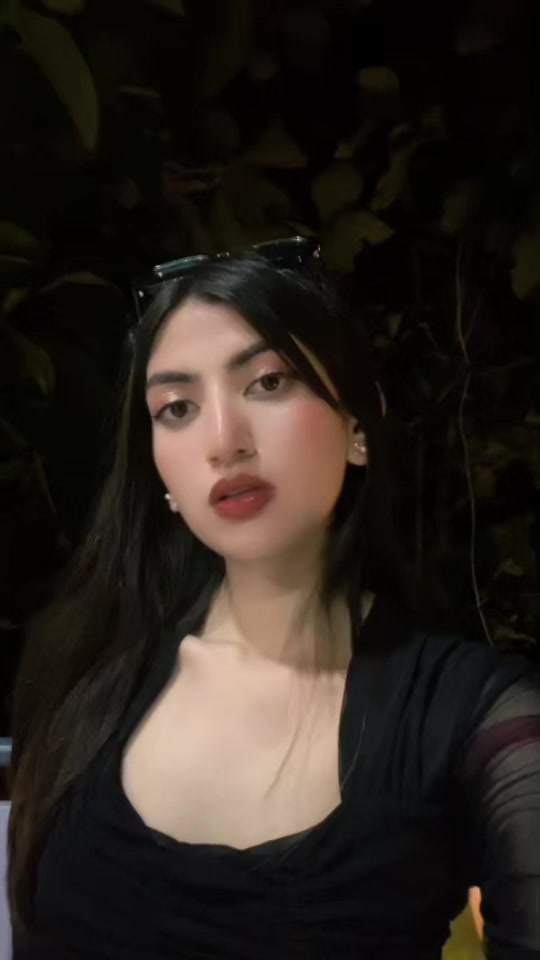 @Eyesha 🧚🏻♀️