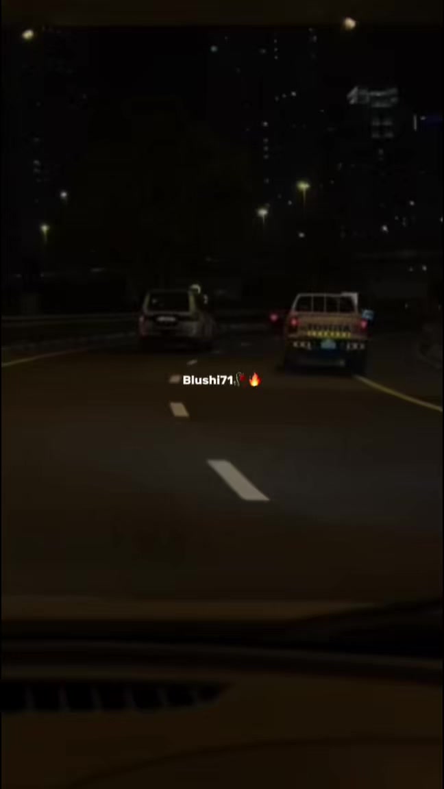 @إآ̜̌لبلۈشُيَ