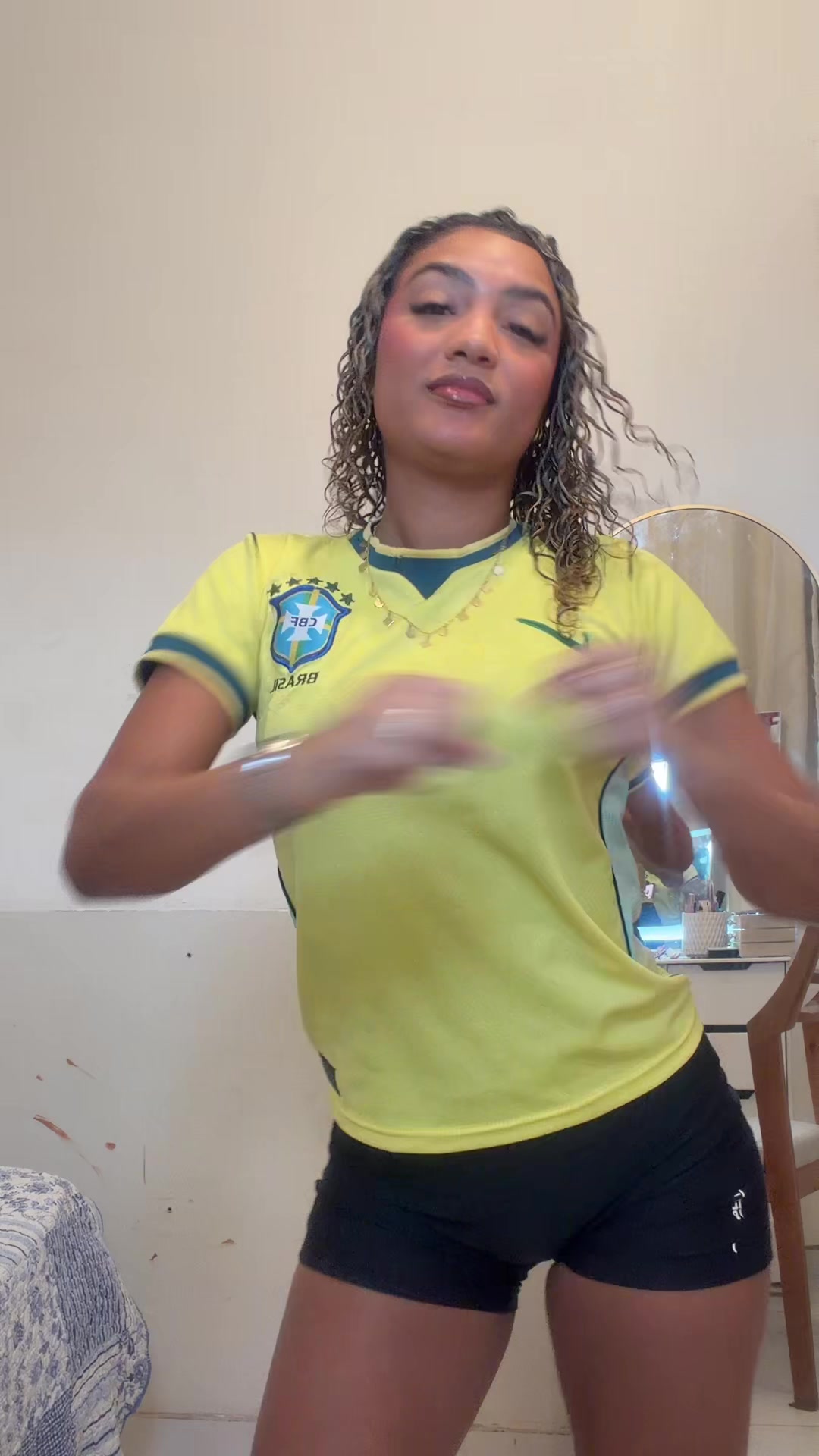 @AMANDAVIRGILIO