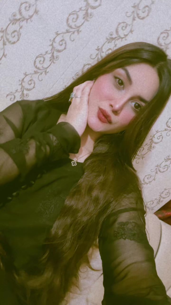 @Emaan🕊️✨