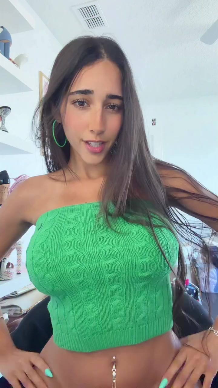 @Izzy green