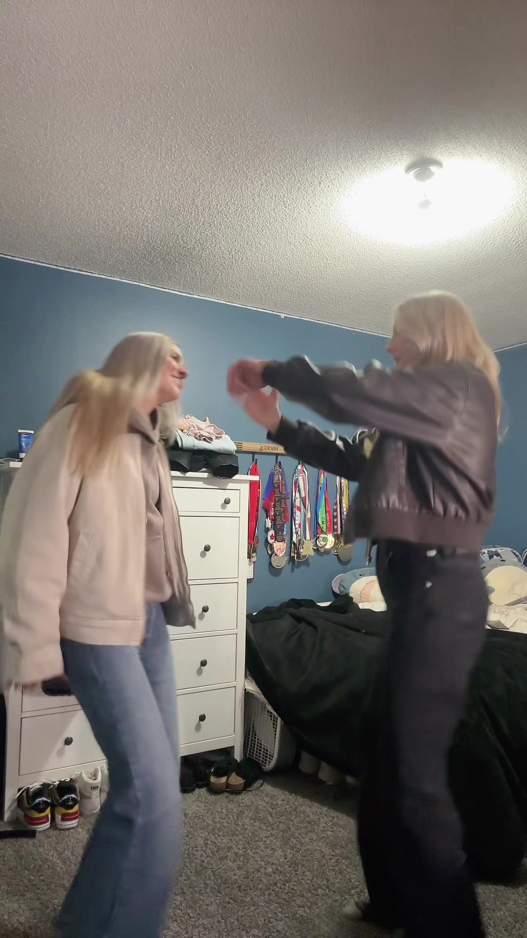 @LL169