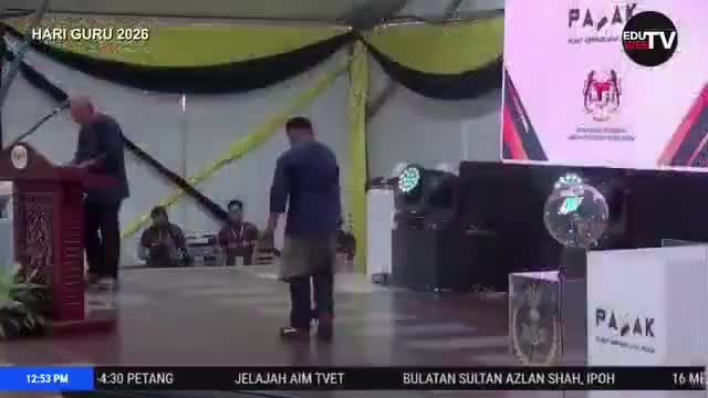 @Adik terbang