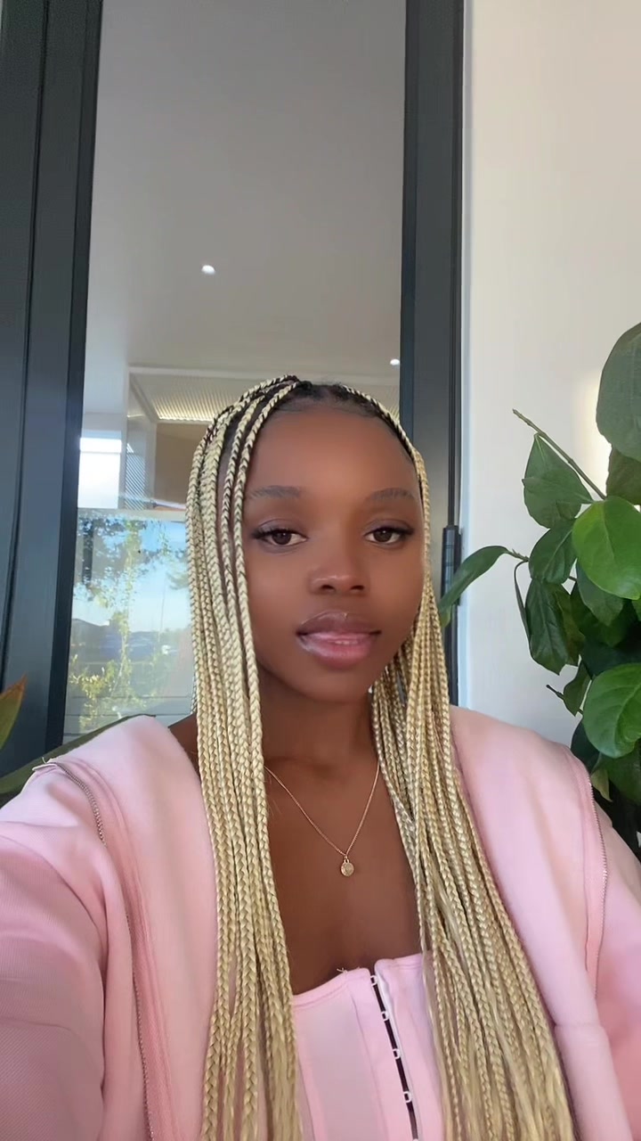 @khumeshna Nxumalo
