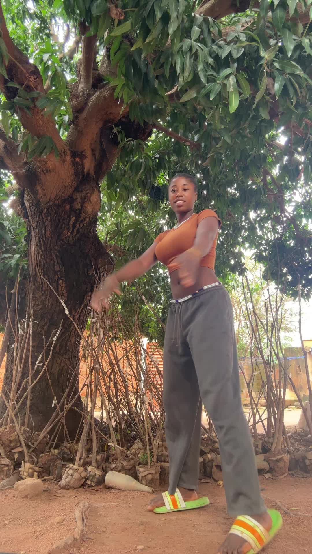 @queen deboukei๐๐๐๐