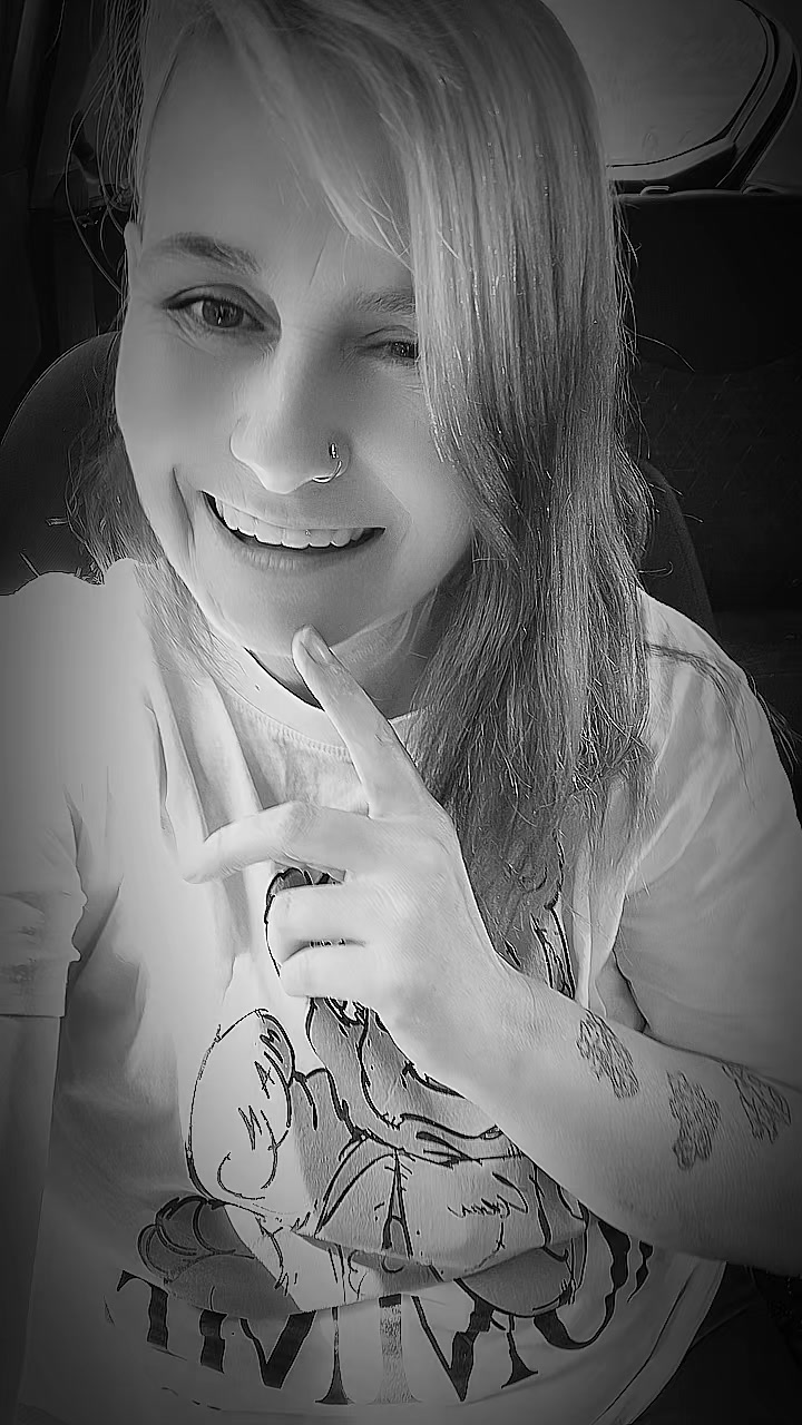 @POSITIVEVIBES ❤️💜💙 🇨🇦