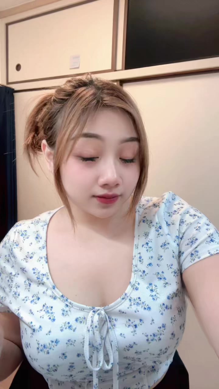 @Ccantiikaaaa