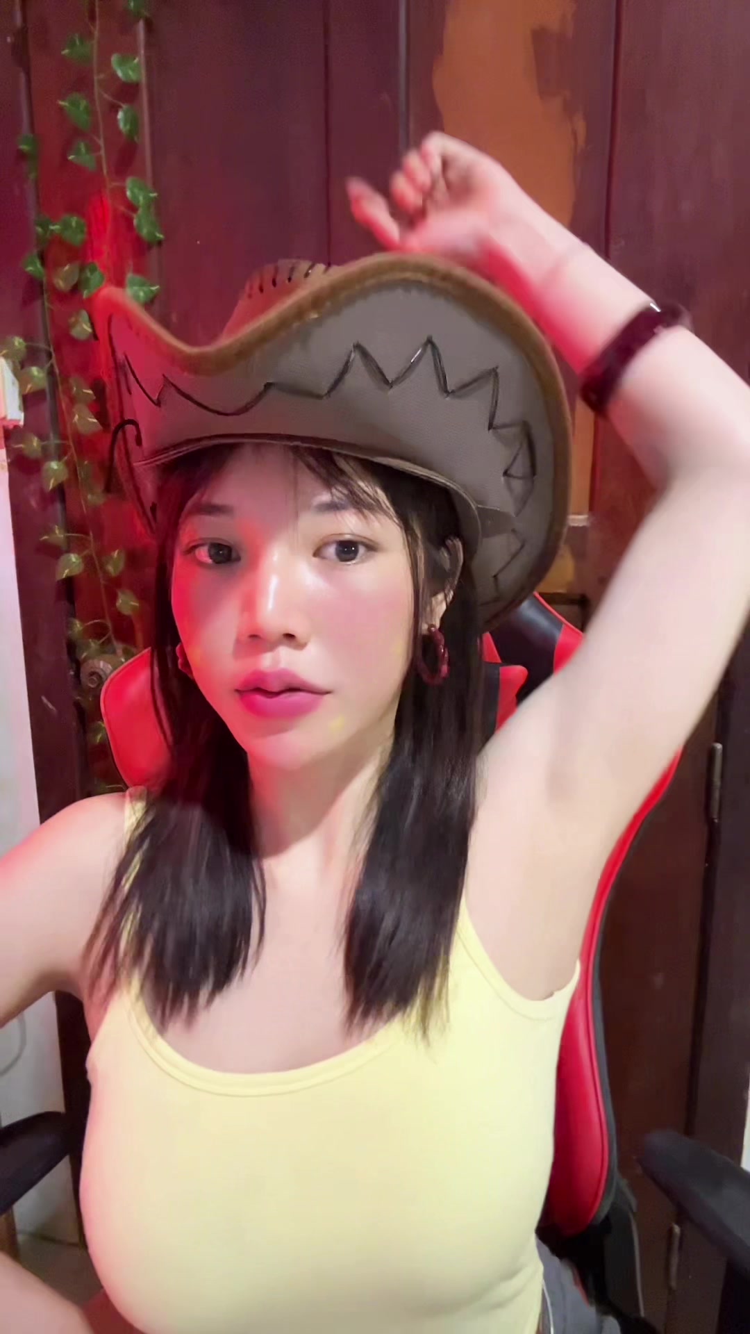 @LyyHouy