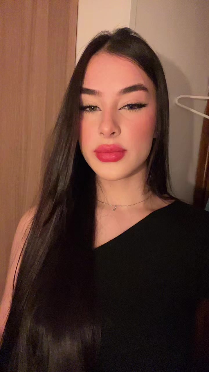 @Millena Constantino 🇧🇬