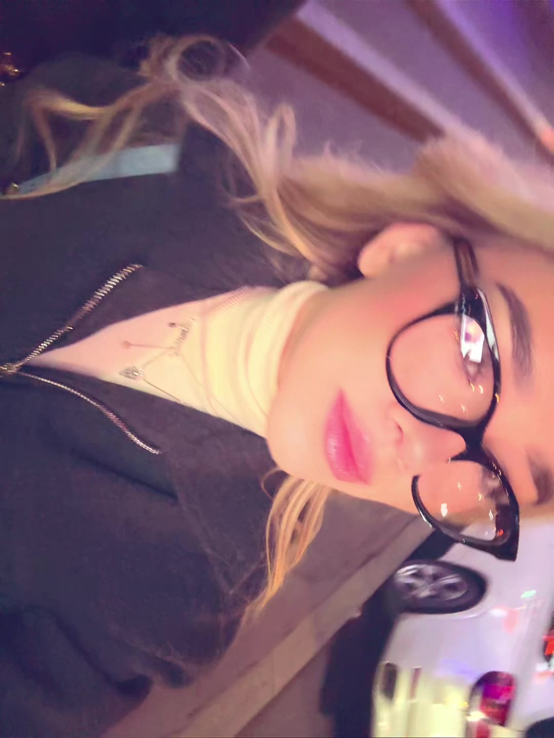@Yana🦋
