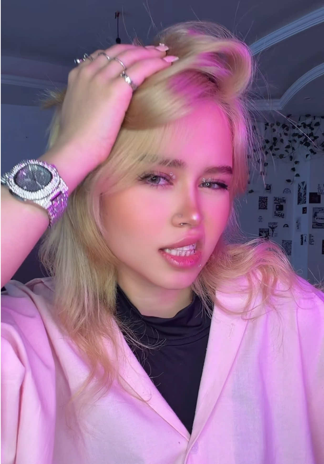 @heliaydn