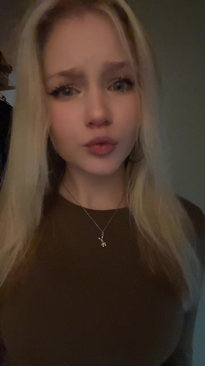 @blondinkaaaa