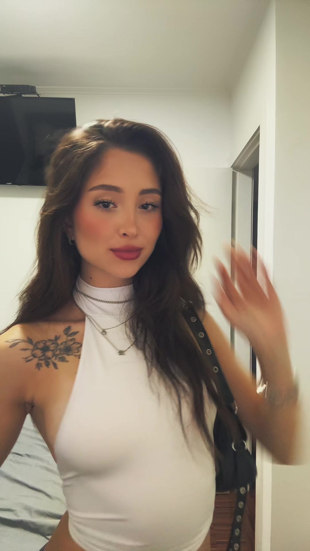 @Isabella