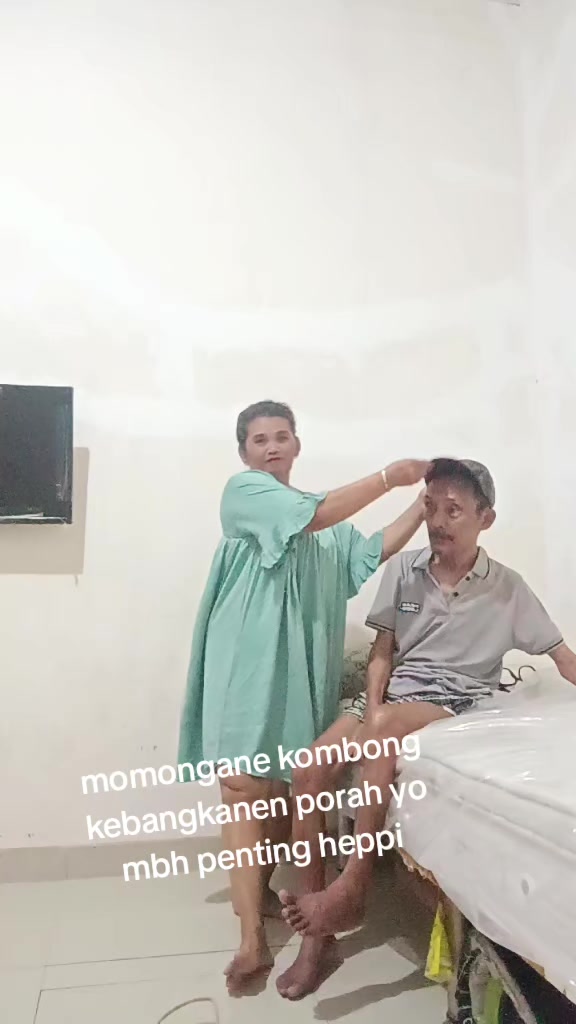 @Mak Krombong