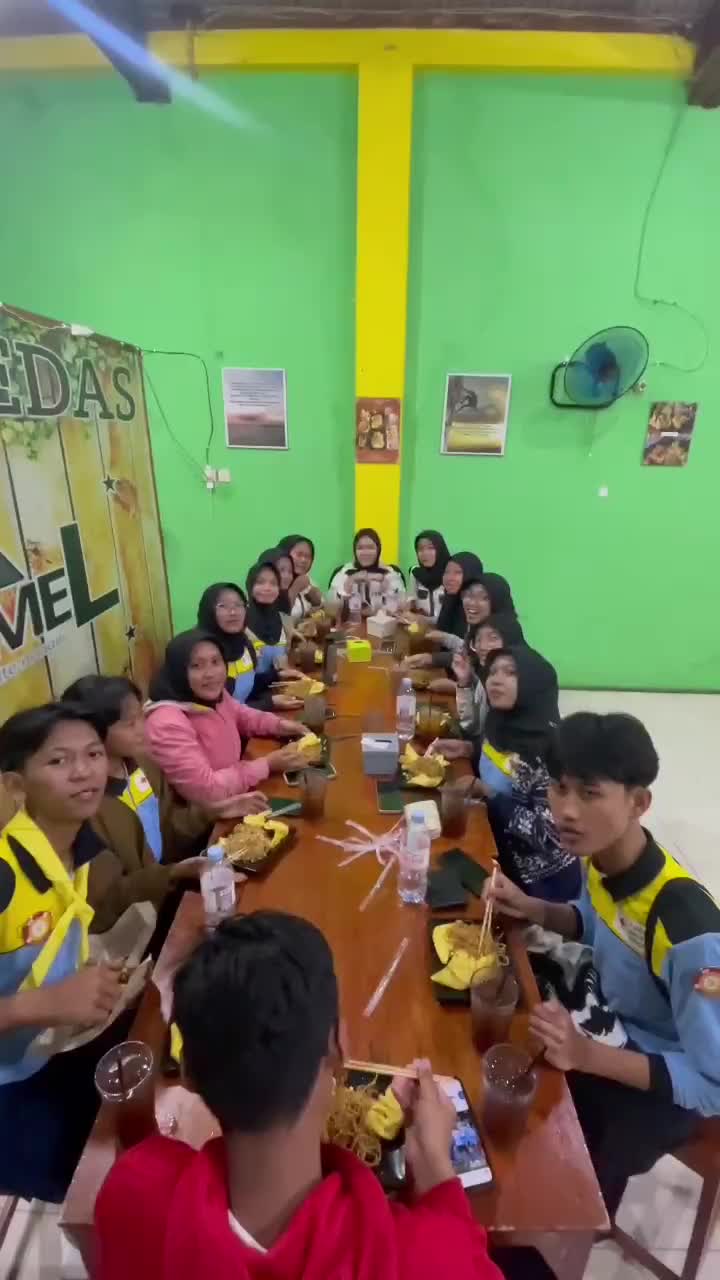 @Mie Pedas Comel