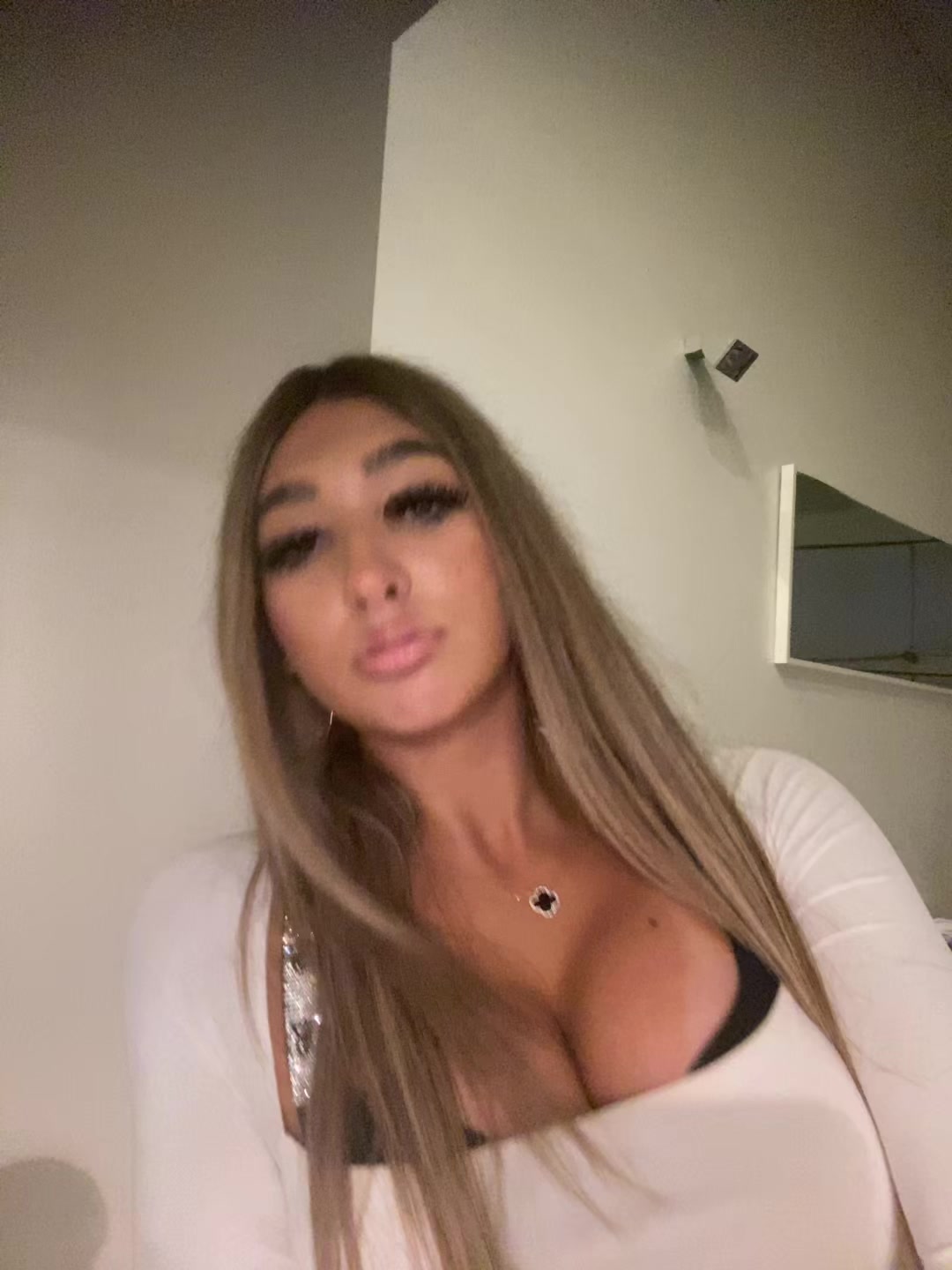 @𝓡