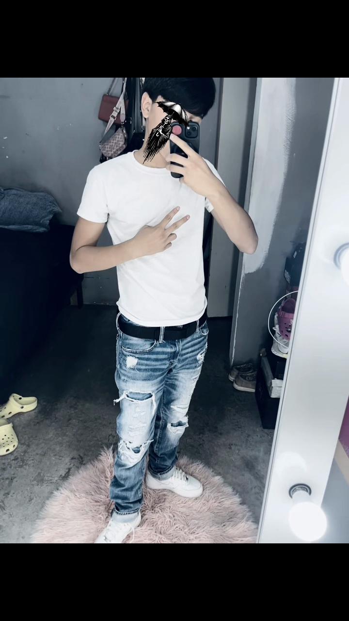 @Ángel_12
