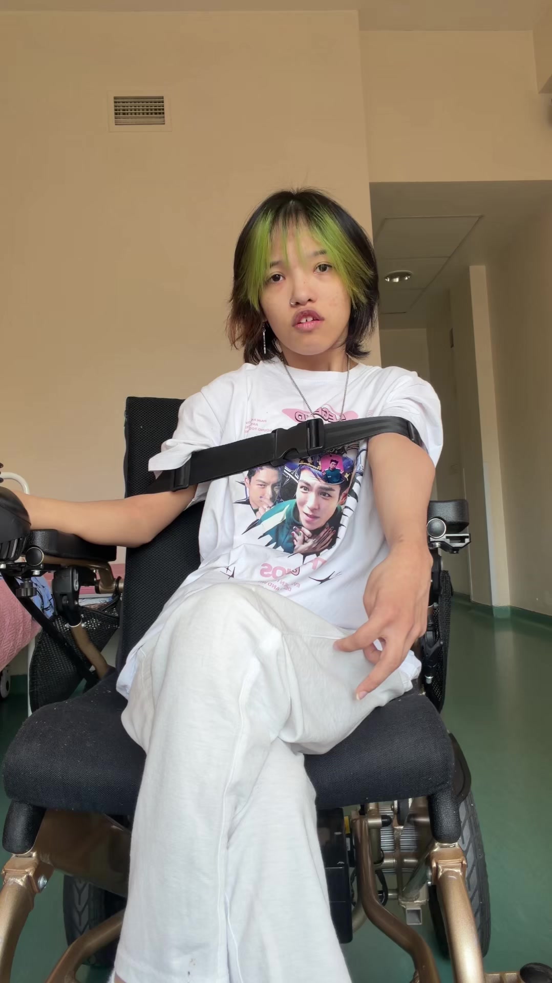 @девушка с ДЦП♿️