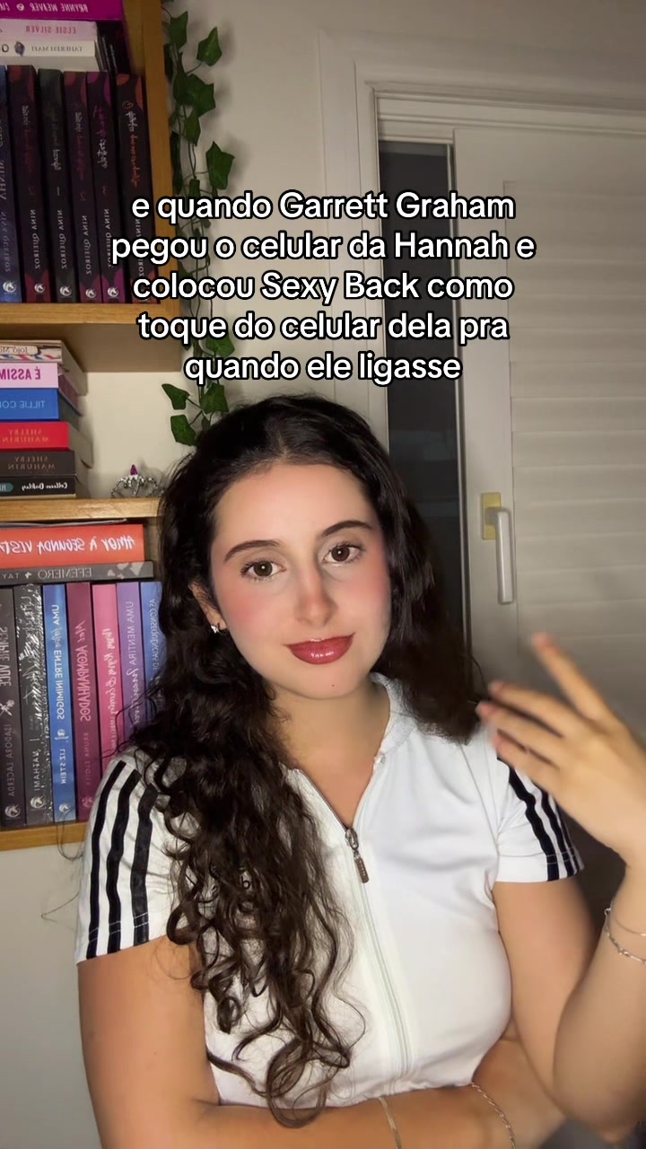 @mari & isa 📚