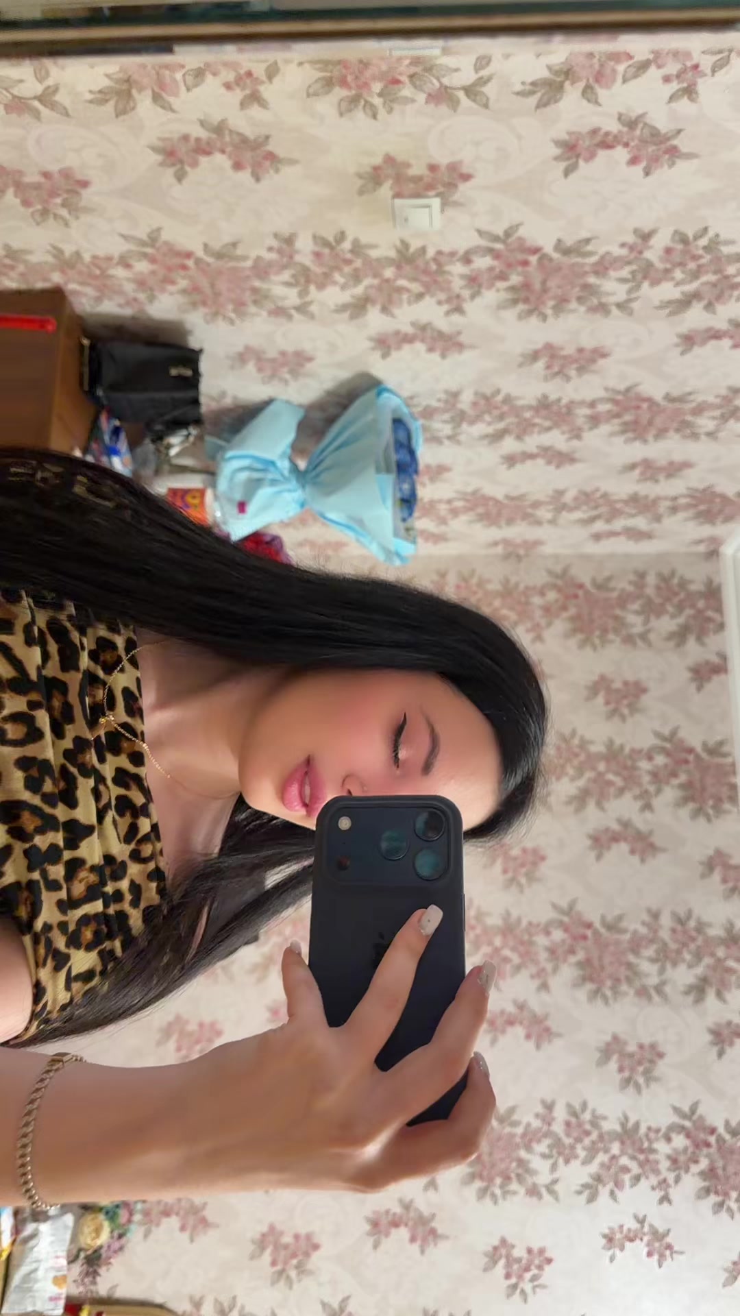 @Angelina_005