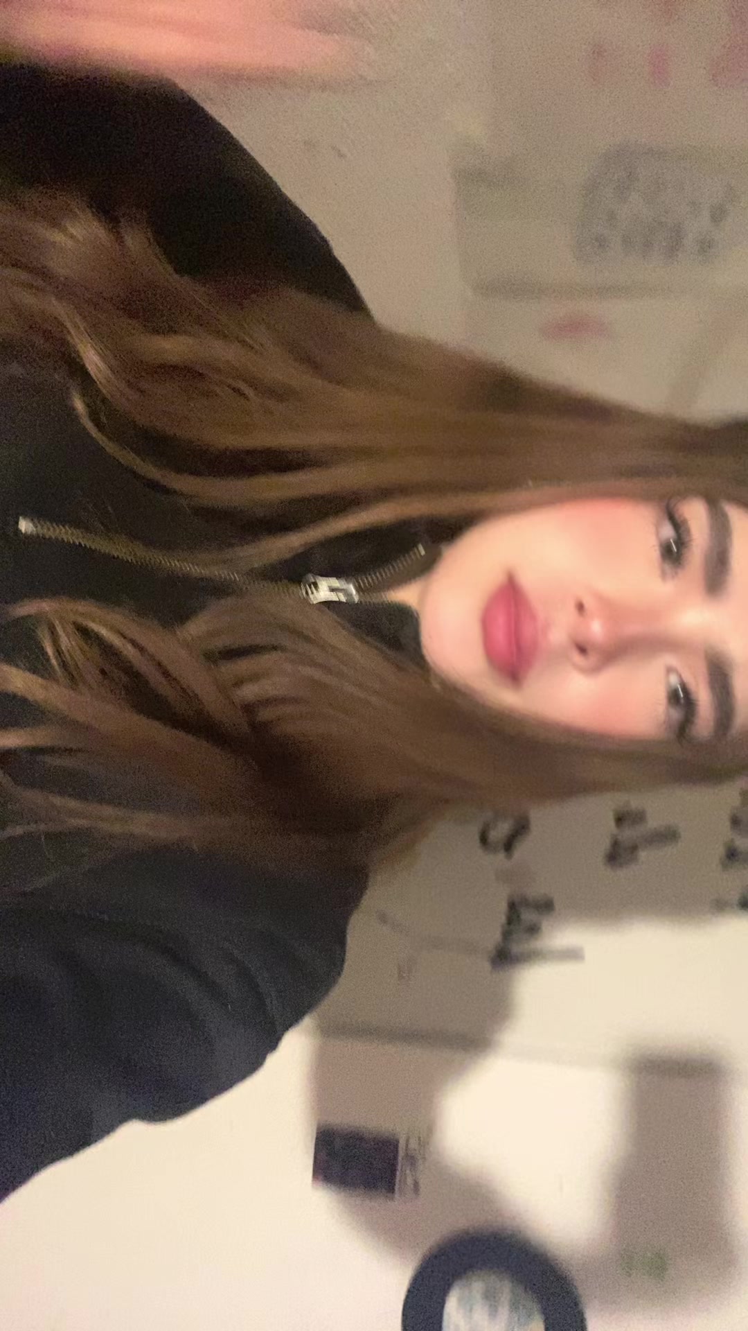 @𝓼𝓱𝓪𝓵𝓸𝓶 🎀🦁
