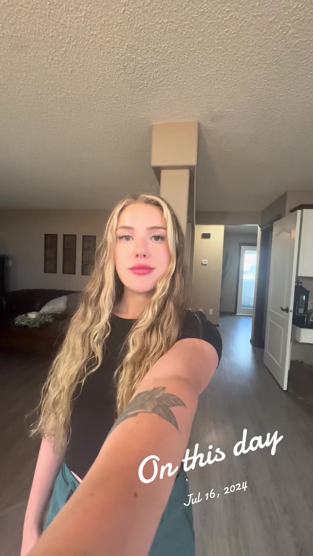 @Nexarina (Mikayla Balfour)