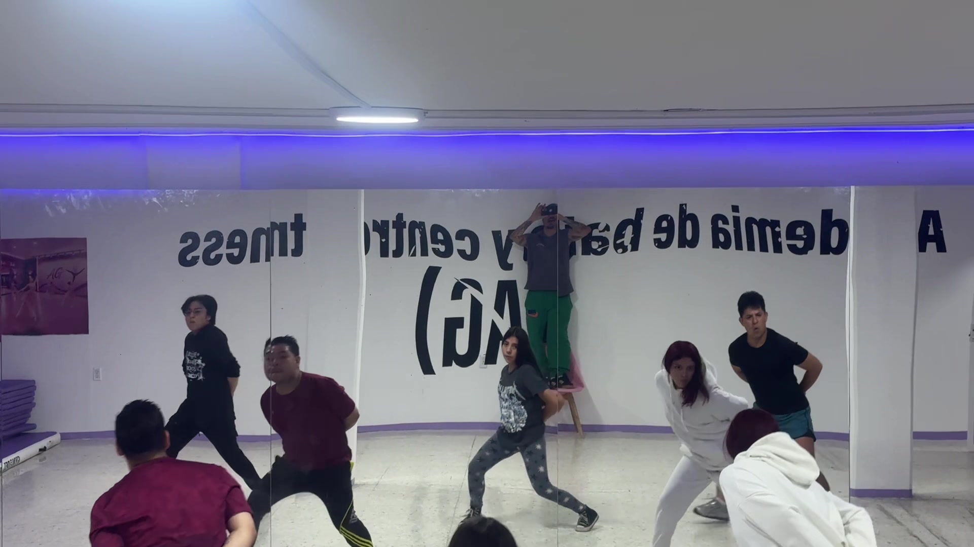 @Academia de Baile (AG)