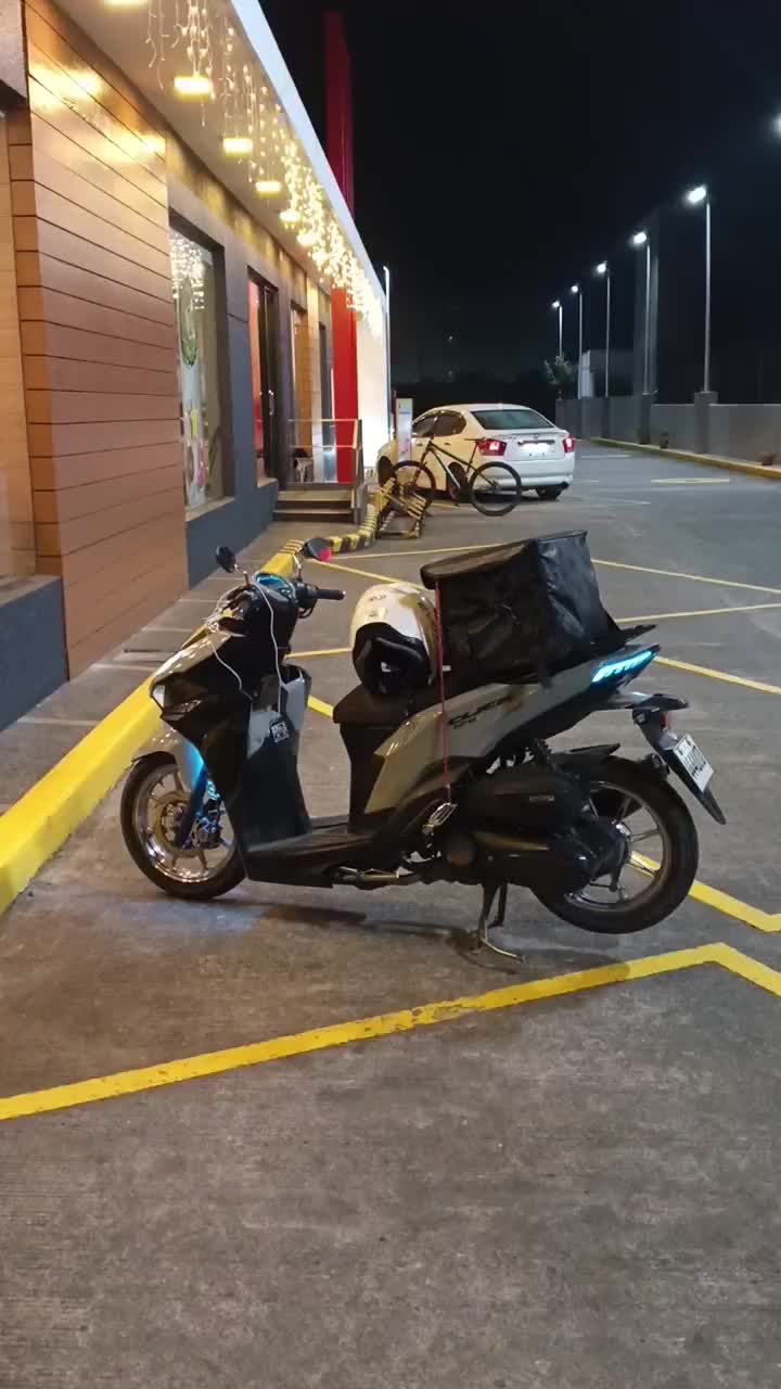 @Vanz