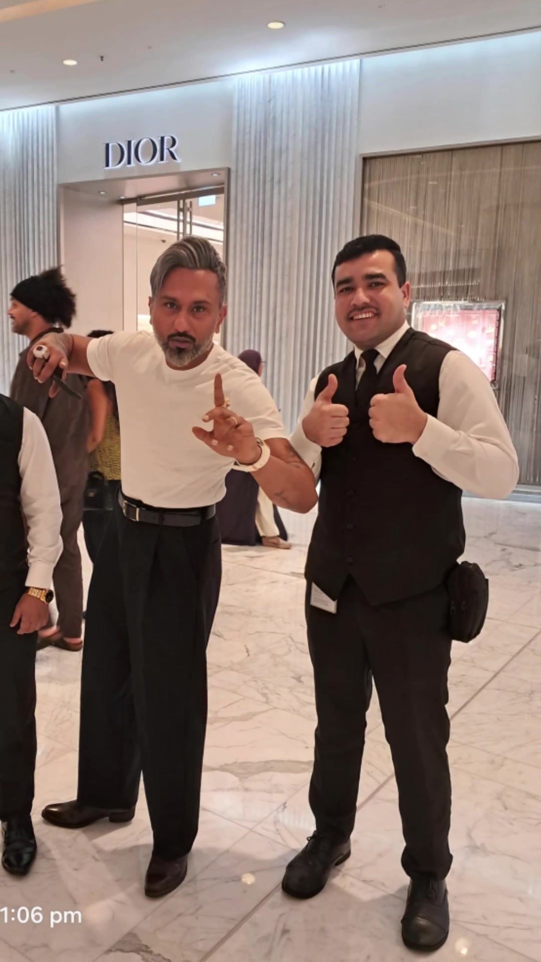 @faizanbangash🇦🇪🇵🇰❤️✌🏻