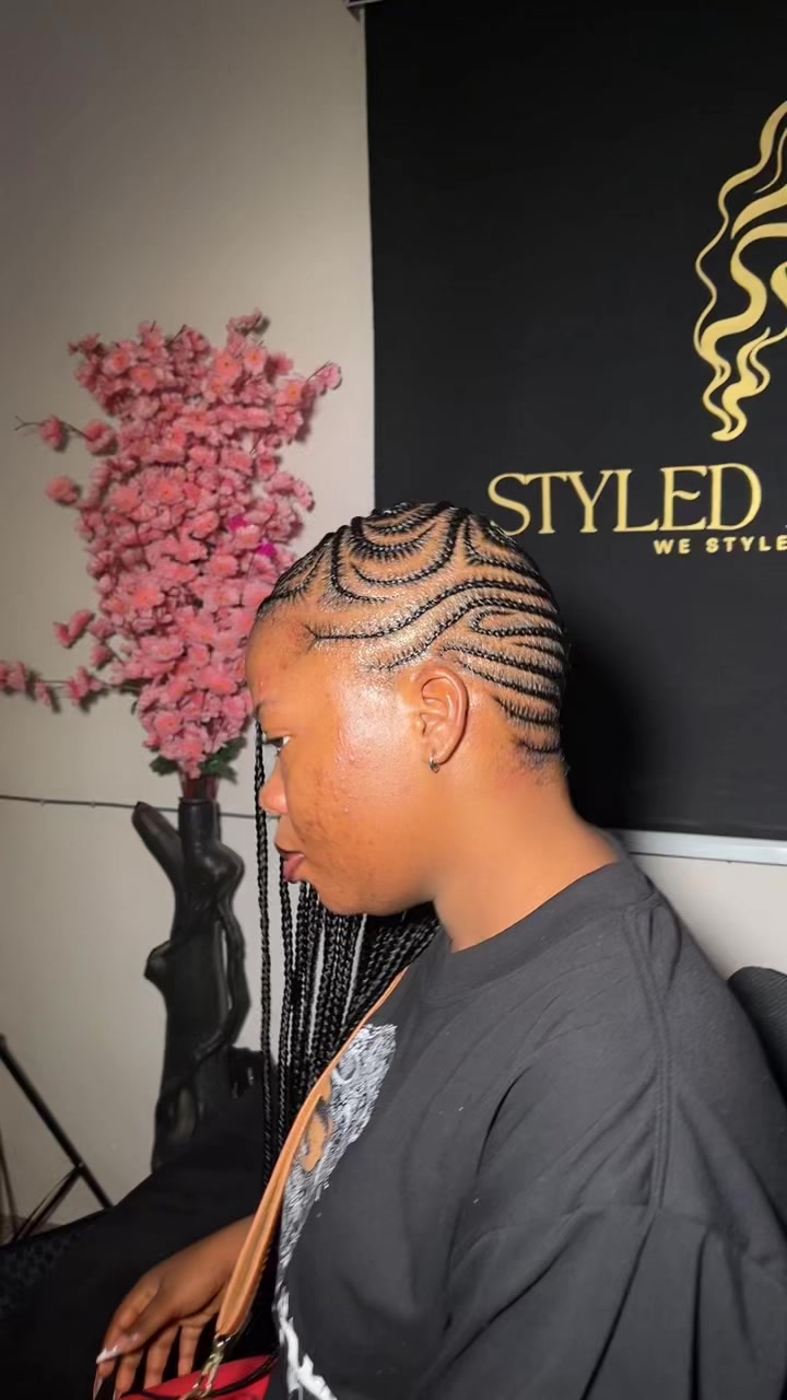 @Hairstylist in adigbe Abeokuta