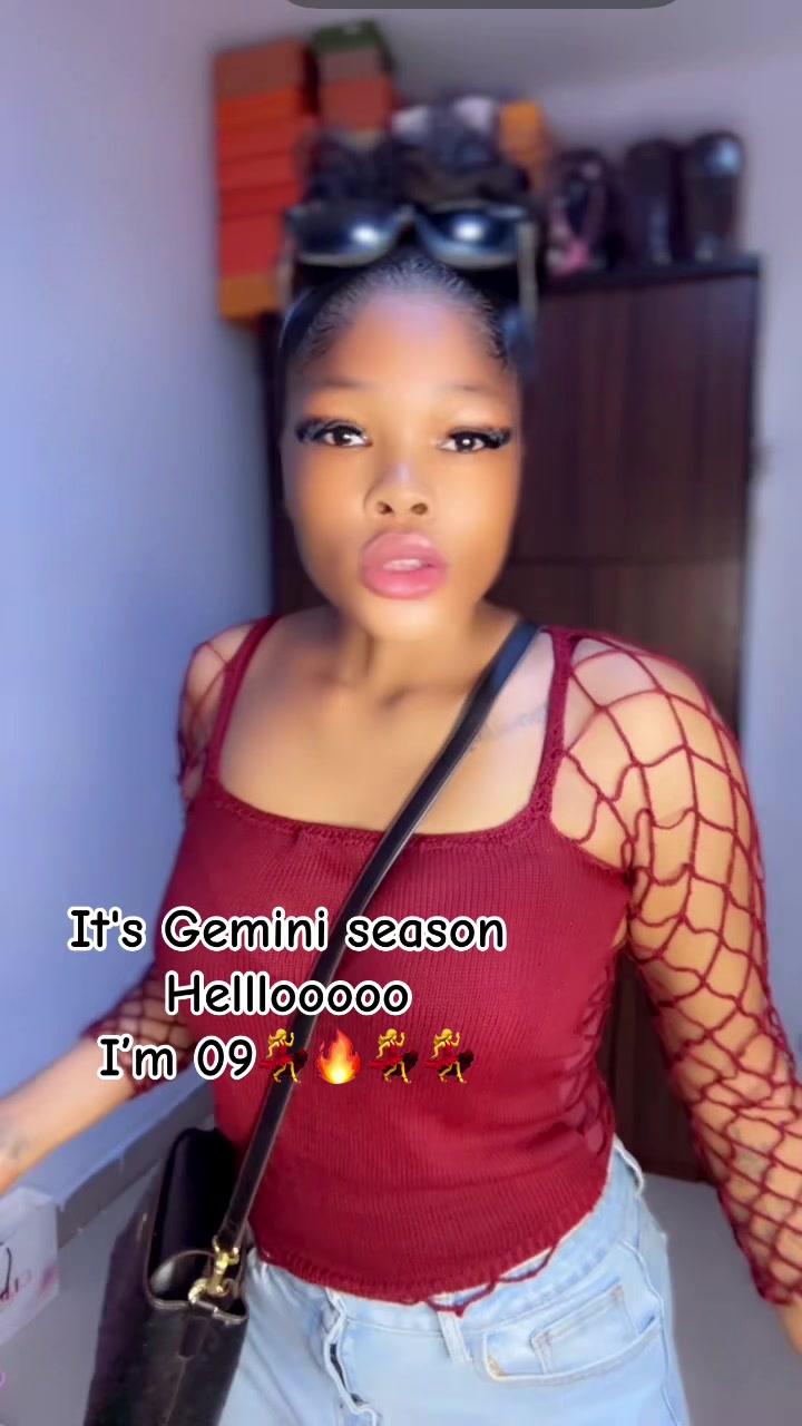@Ayinke ade🎀🌸