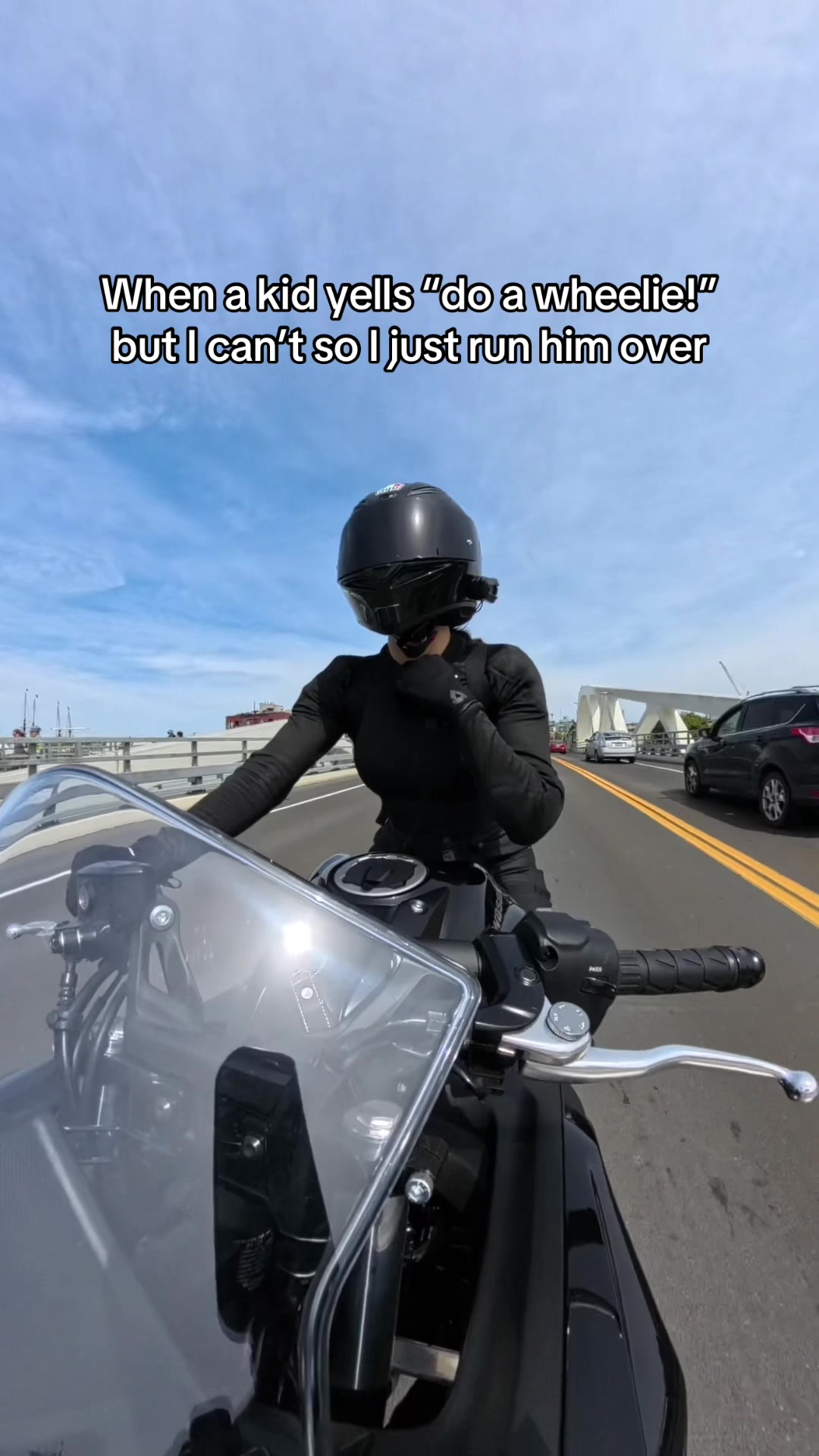 @Tessa 🏍️