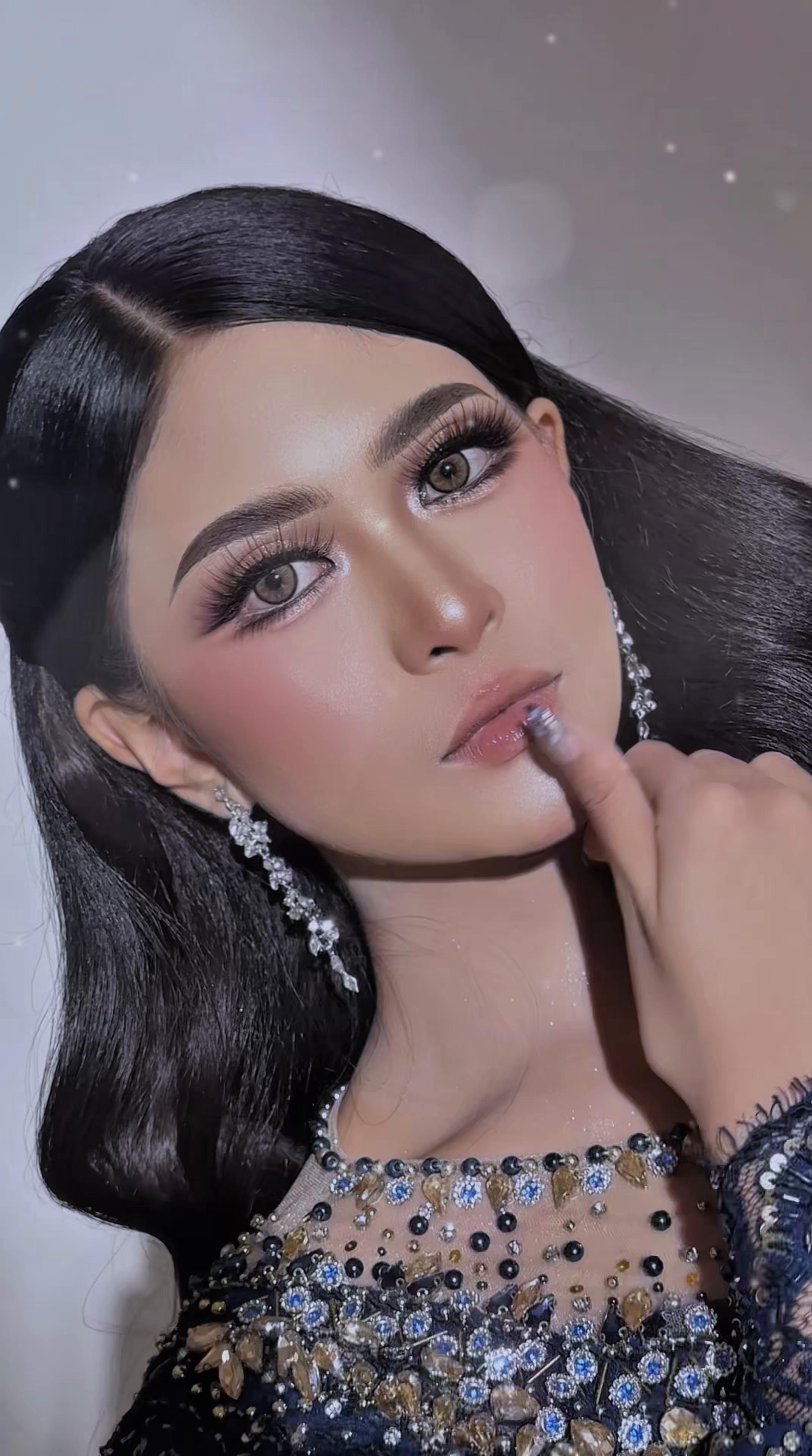 @HIEKMAA MAKE UP JEMBER
